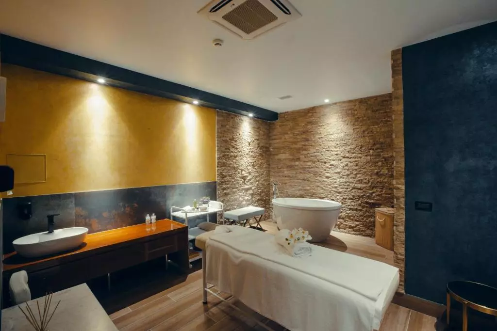 Marjan Plaza Hotel